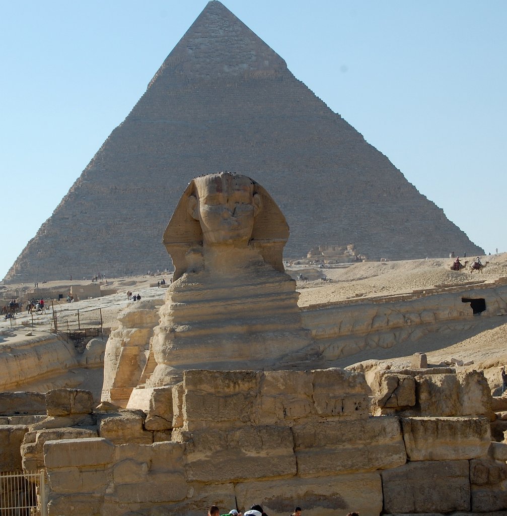 Pyramids of Giza 10